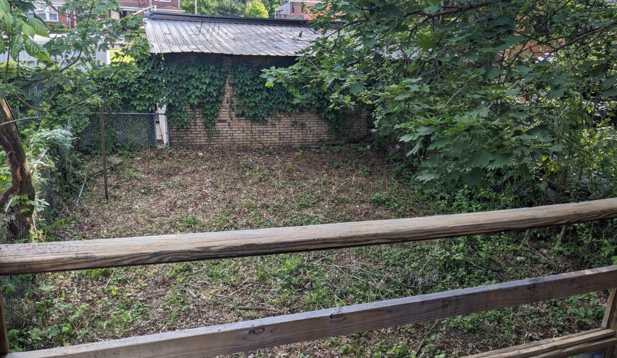 PXL_20250524_224601041.MP