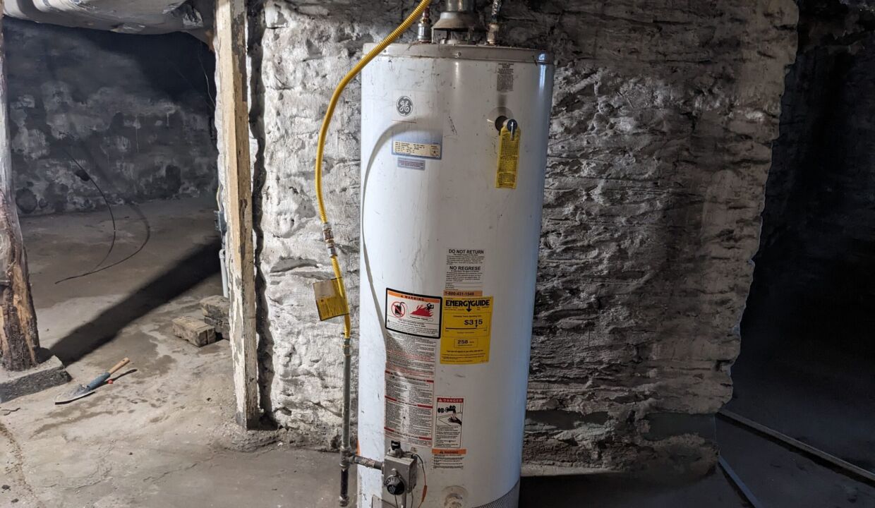 PXL_20250524_234136629